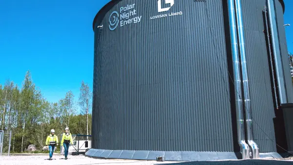Verdens største sandbatteri feirer ett år med leveranser